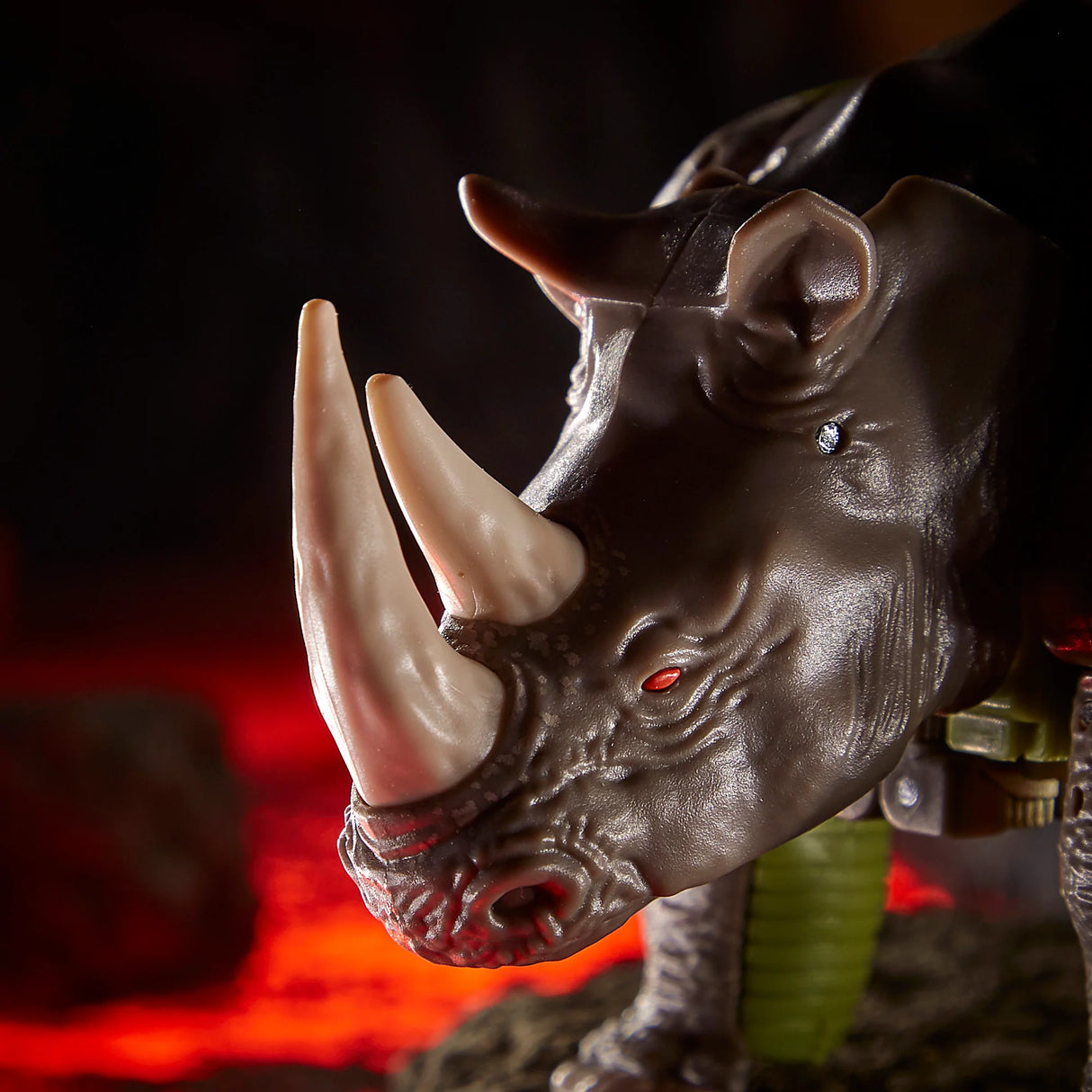 Transformers Generations War for Cybertron: Kingdom Voyager WFC-K27 Rhinox