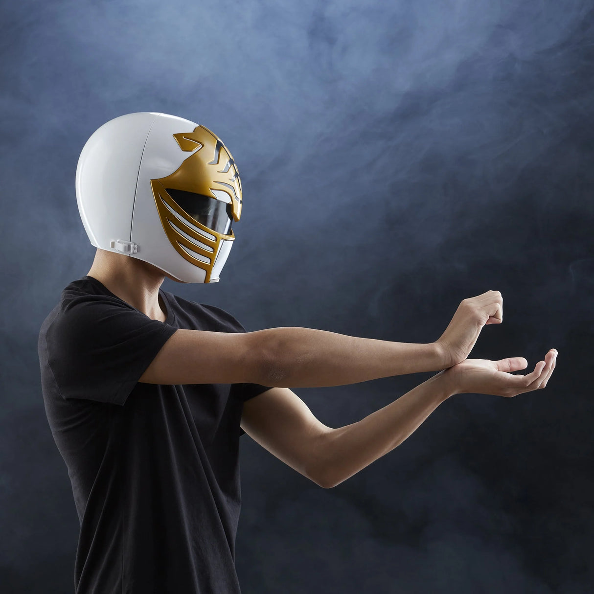 Power Rangers Lightning Collection Mighty Morphin White Ranger Premium Collector Helmet
